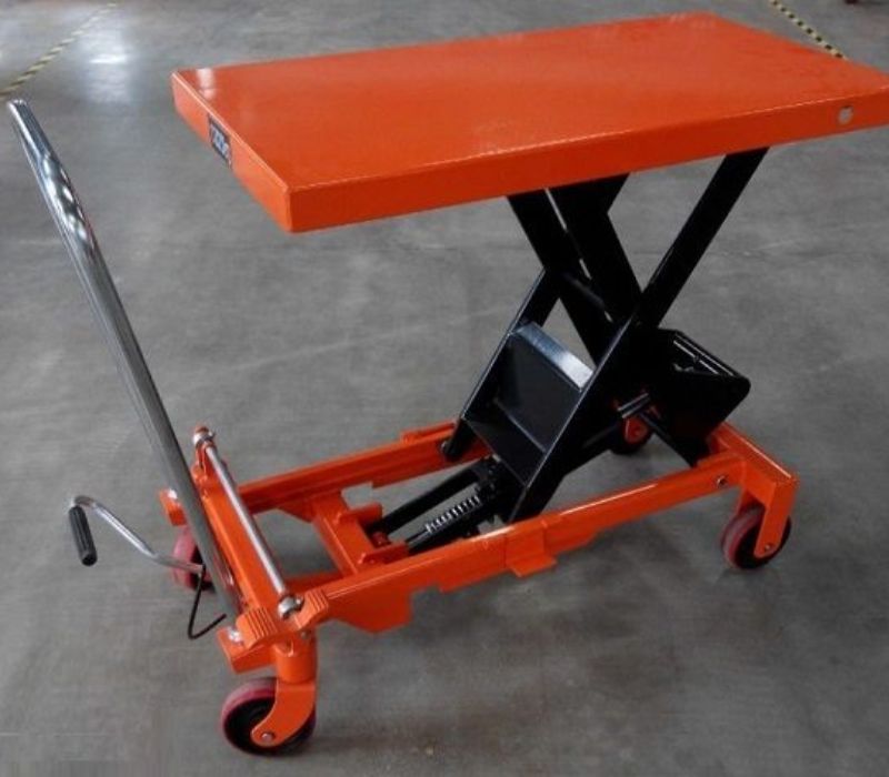xe-nang-ban-800kg (3)