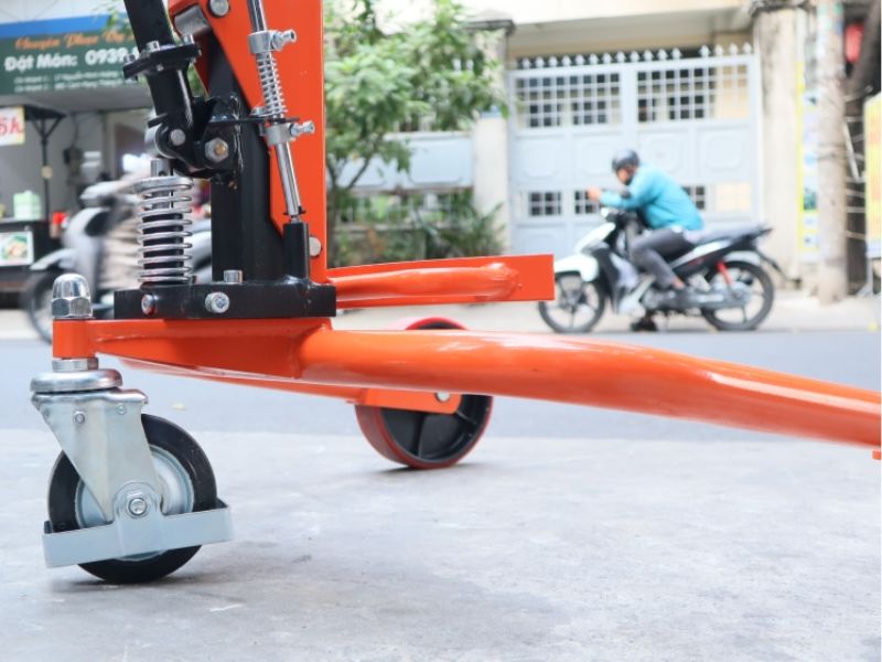 xe-nang-phuy-bang-tay-250kg (5)