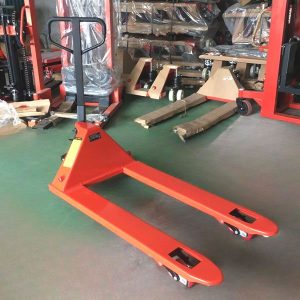 xe-nang-tay-thap-2-tan-500-kg-1