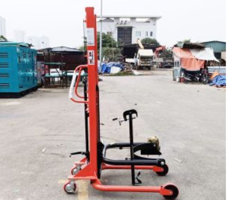 xe-nang-tay-thung-phuy-350kg (2)