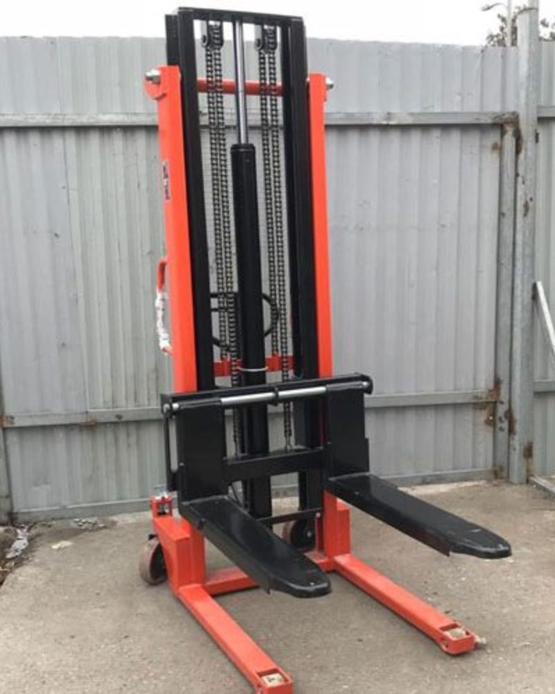 Xe Nâng Tay Cao 2m