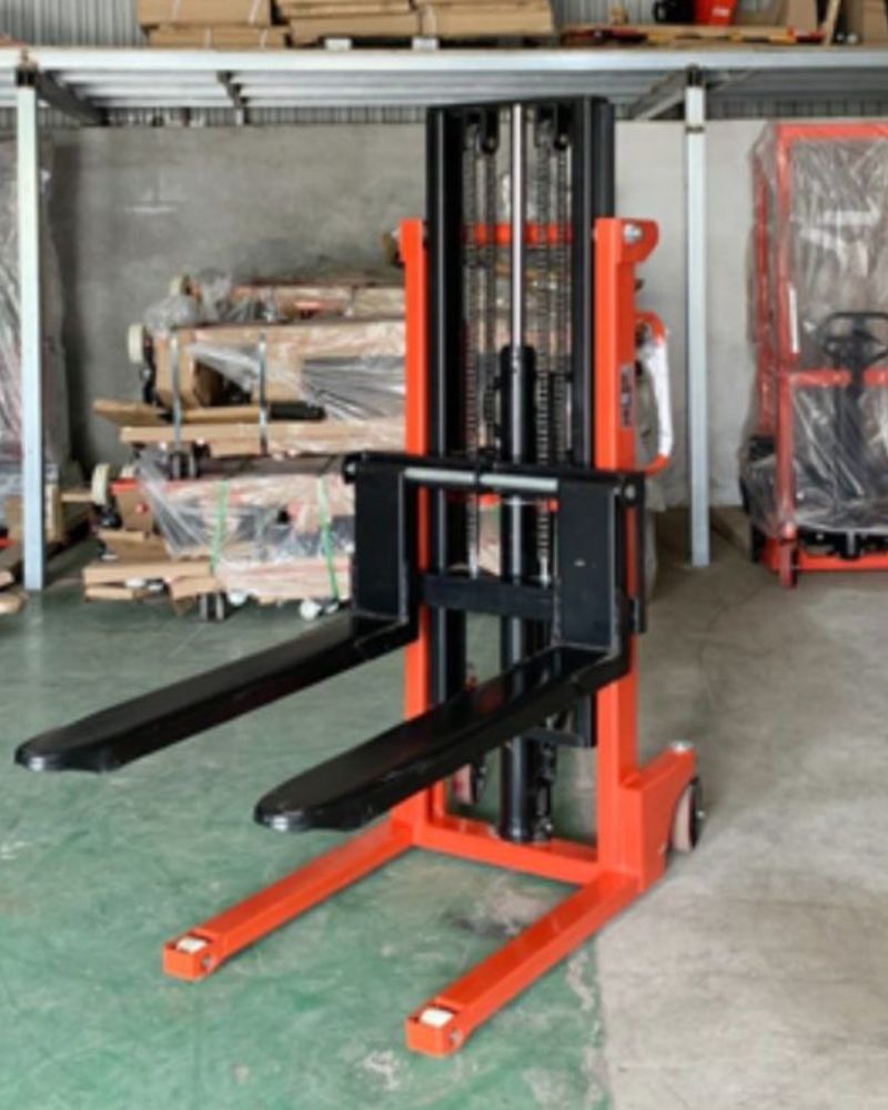 Xe nâng tay cao 1000 kg